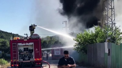 yukselen - Maltepe'de hurdalık yangını - İSTANBUL Videosu