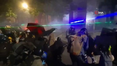 otorite -  - Portland’daki gösterilerde ABD bayrağı yakıldı Videosu