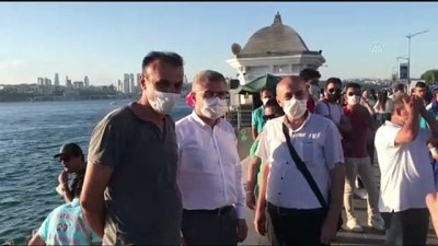 Üsküdar Belediye Başkanı Türkmen'den vatandaşlara dondurma ikramı  - İSTANBUL