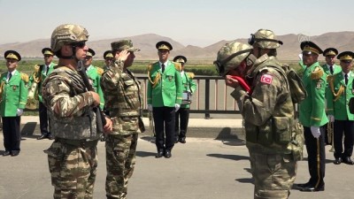 askeri tatbikat - Azerbaycan'la ortak tatbikata katılacak Türk askerleri Nahçıvan'a geldi - BAKÜ Videosu