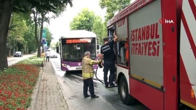 Beşiktaş'ta seyir halindeki yolcu otobüsü yandı