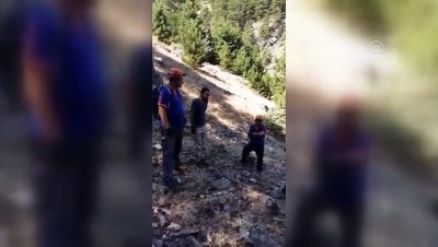 pazar gunu - Dağda mahsur kalan iki kardeş 16 saat sonra kurtarıldı - DENİZLİ Videosu