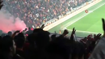 Galatasaray yeni sezon formalarını tanıtı