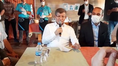 il kongresi - Gelecek Partisi Genel Başkanı Davutoğlu, Ardahanlılarla bir araya geldi Videosu