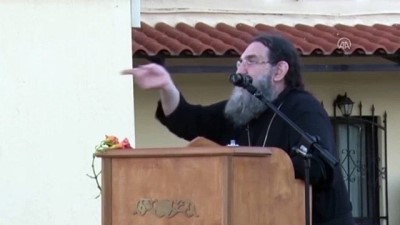 dinler - Yunan Papaz'dan Ayasofya'nın cami olmasına övgü Videosu
