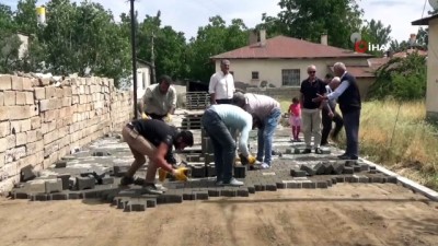 oglan -  Erciş Belediyesi 12 mahallenin kilitli parke taşı çalışmalarını tamamladı Videosu