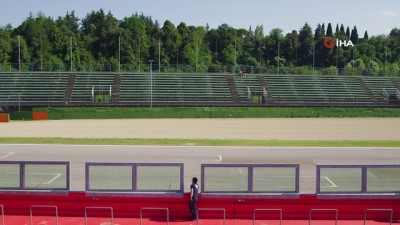 yaris pisti - Formula 1’in yeni takımı AlphaTauri, kapılarını açtı Videosu