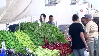 pazar esnafi -  Sivri biberin fiyatı İstanbul’a gelene kadar 4 katına çıkıyor Videosu
