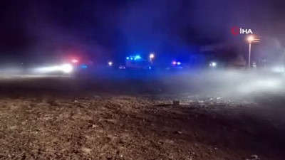 karahisar -  Hocalar’daki yangında iki katlı ahşap ev ve samanlık küle döndü Videosu