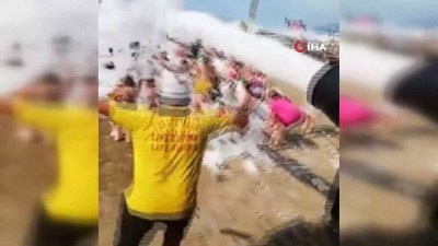 para cezasi -  Plajda köpüklü partiye para cezası Videosu