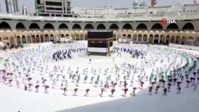 haci adaylari -  - Suudi Arabistan’da hacı adayları elektronik bileklikle takip ediliyor
- Kabe’ye dokunmak yasaklanırken, sosyal mesafeye uygun şekilde tavaf yapılıyor Videosu