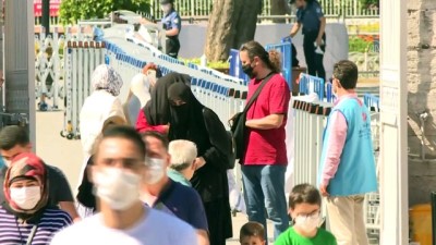 beyin kanamasi - Ayasofya-i Kebir Cami-i Şerifi'nde arife günü yoğunluğu - İSTANBUL Videosu