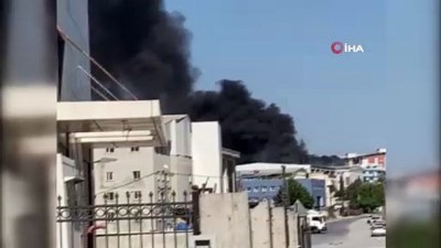  Esenyurt'ta kauçuk fabrikasında yangın
