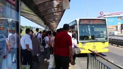 kamera -  Metrobüste bayram arifesinde korkutan manzara Videosu
