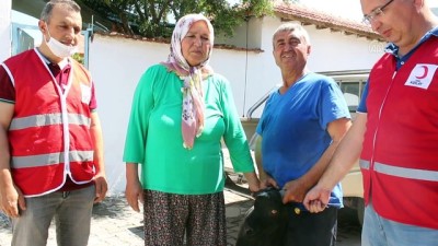 Münevver teyze kurbanlık keçisini Türk Kızılaya bağışladı - İZMİR