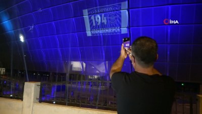 hologram - Yeni Adana Stadyumu ‘mavi-lacivert’ ışıklarla aydınlatıldı Videosu