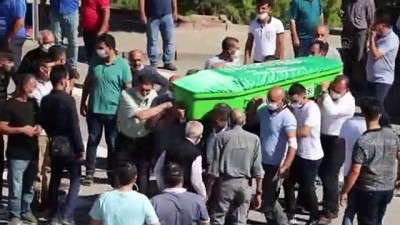 oglan - Aynı aileden öldürülen 4 kişinin cenazeleri toprağa verildi - SİVAS Videosu