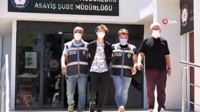  Genç kızların arkasından gidip kabus yaşatan tacizci kamerada