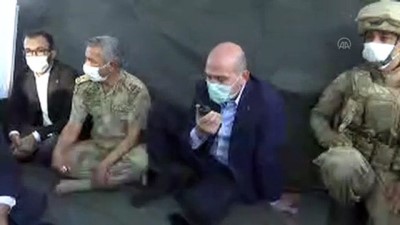 İçişleri Bakanı Süleyman Soylu Şırnak'ta askerlerle bayramlaştı (2)