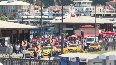 vapur iskelesi - İstanbul'da Kurban Bayramı sakinliği - İSTANBUL Videosu