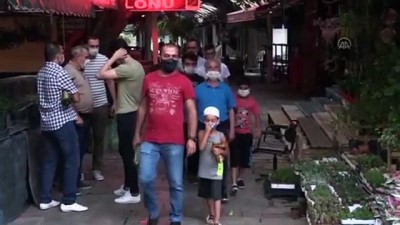 mazda - İzmir'de Kurban Bayramı namazı Kovid-19 tedbirlerine uyularak kılındı Videosu