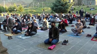 Kars'ta Kurban Bayramı namazı