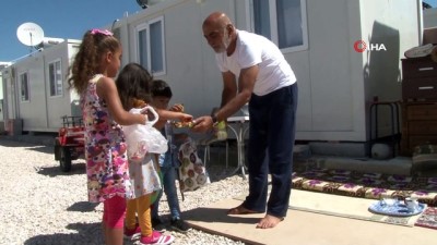 konteyner kent -  Konteyner kentlerde depremzede çocukların bayram sevinci Videosu