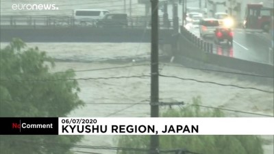 euro - Japonya'nın güneyinde sel felaketi: 40 kişi hayatını kaybetti Videosu