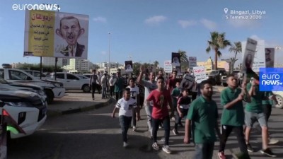 euro - Libya'nın Bingazi kentinde düzenlenen gösteride Türkiye protesto edildi Videosu