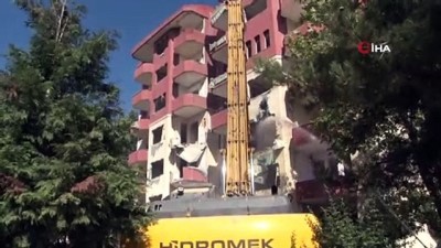 imar plani -  Büyükçekmece’de riskli 8 katlı bina yıkıldı Videosu