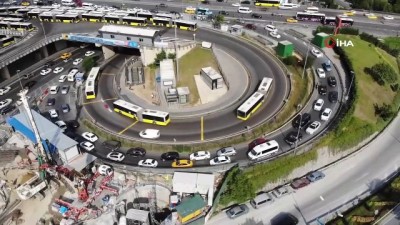 mescid -  İBB Zincirlikuyu Metrobüs Mescidinin kapısına kilit vurdu Videosu