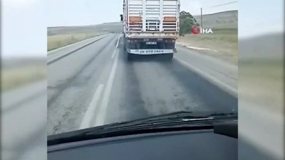 amator -  Kamyon sürücüsü ambulansa yol vermedi, saatte 130 kilometre hızla yarışa girdi Videosu