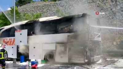 yolcu otobusu -  Seyir halindeki otobüs yandı Videosu