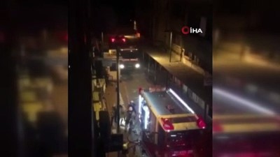 saglik ekibi -  Şişli’de kullanılmayan 3 binanın çatısı yandı Videosu