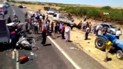yolcu minibus -  Şanlıurfa’da yolcu minibüsü ile kamyonet çarpıştı: 15 yaralı Videosu