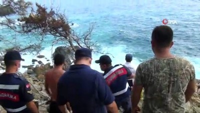 kadin cesedi -  Denizde bulunan ceset, teleferikle 350 metrelik yamaçtan yukarı taşındı Videosu