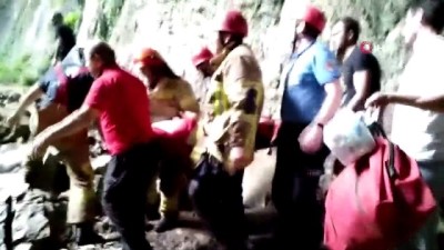 kurtarma ekibi -  Mağarada nefes kesen kurtarma Videosu