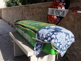 otobus kazasi -  Otobüs kazasında hayatını kaybeden Şütçüoğlu son yolculuğuna uğurlandı Videosu