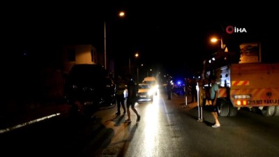 kadin surucu -  “U” dönüşü yaparken denize uçtu Videosu