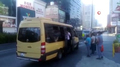 minibuscu -  Esenyurt'ta balık istifi yolcu taşıyan minibüs sürücüsünden gazetecilere tepki Videosu