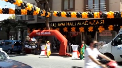 gures -  - Mağaza açılışını deveyle yaptılar Videosu