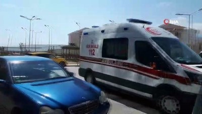 hemzemin gecit -  Yük treni hemzemin geçitte otomobile çarptı: 1 ölü, 1 yaralı Videosu