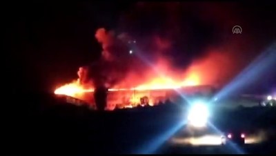 fabrika - Akyurt'ta boş fabrikada yangın - ANKARA Videosu