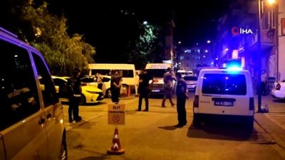 baros -  Malatya'da taksi durağına silahlı saldırı: 1 yaralı Videosu