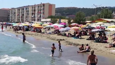tatil sezonu - Sıcaktan bunalanlar denizde serinliyor - TEKİRDAĞ Videosu