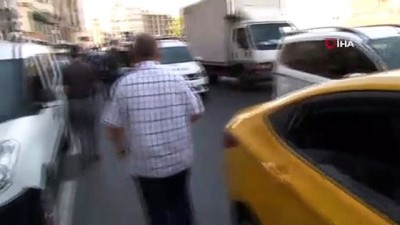 panik butonu -  Silahlı gaspçılar taksiciye dehşeti yaşattı Videosu