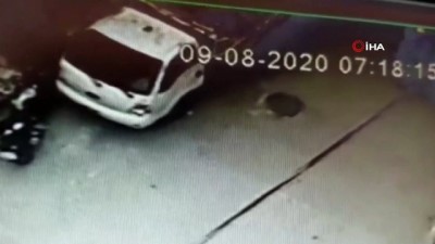 hirsiz -  Üsküdar’da güpegündüz motosiklet hırsızlığı kamerada Videosu