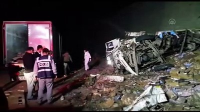 dinamit - Erzurum'da dinamit yüklü kamyon devrildi: 2 ölü Videosu