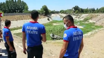 dere yatagi - Otomobil dere yatağına devrildi: 2 yaralı - ADANA Videosu