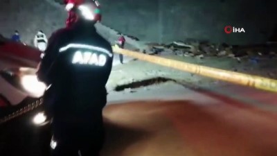 dinamit -  Patlayıcı yüklü kamyon devrildi: 2 ölü Videosu